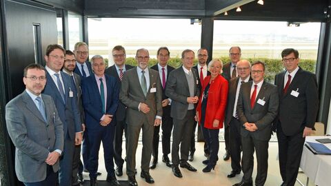 Gruppenbild Strategieforum FrankfurtRheinMain