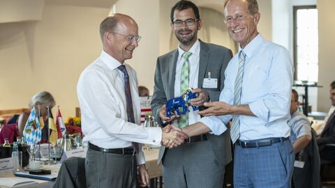 Übergabe des Hessenlöwens