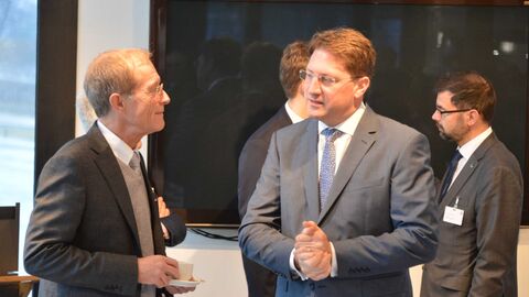 Staatsminister Wintermeyer im Gespräch