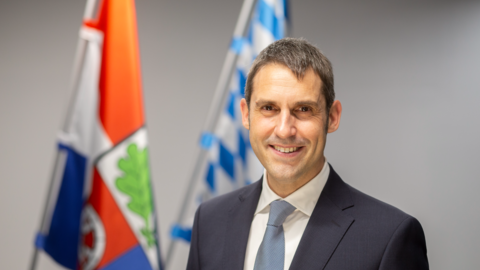 Dr. Alexander Legler